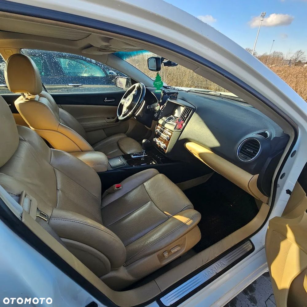 Nissan Maxima 3.5 S - 6