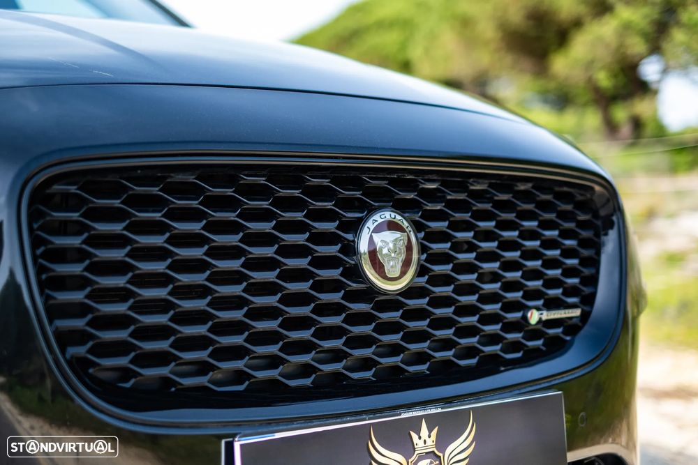 Jaguar E-Pace D150 AWD Aut. R-Dynamic HSE - 6