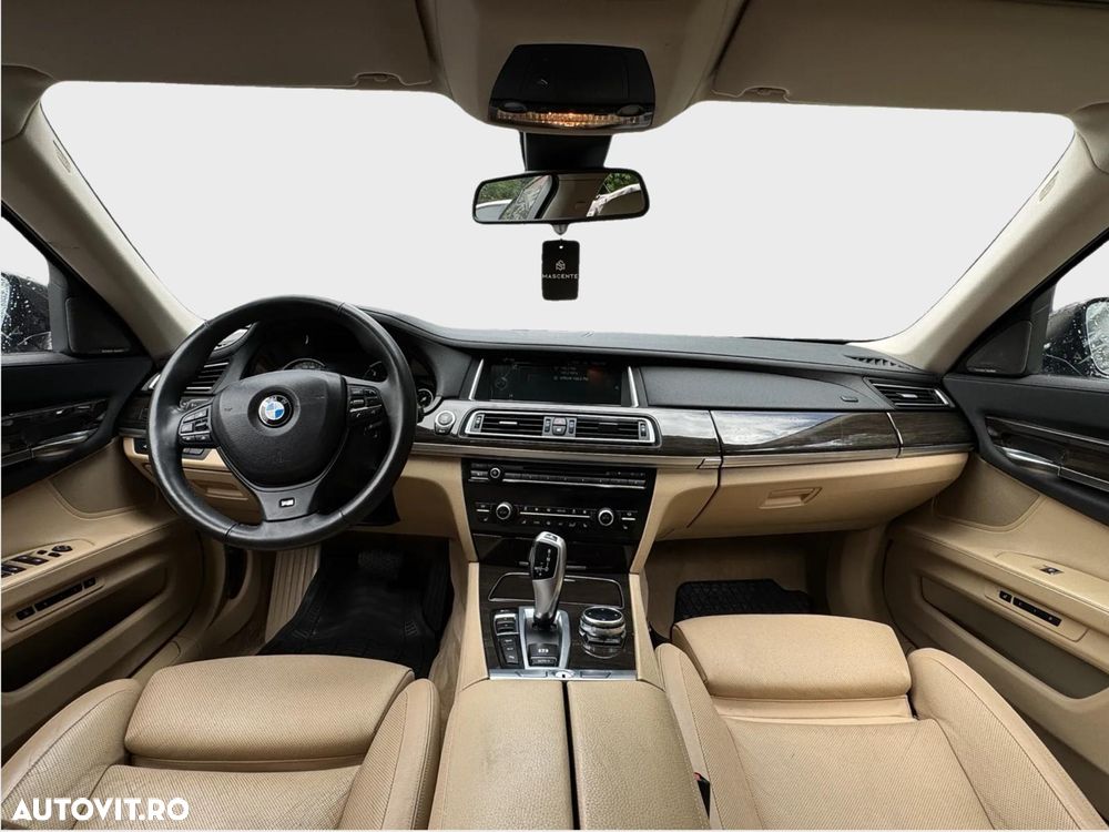BMW Seria 7 750d xDrive - 9