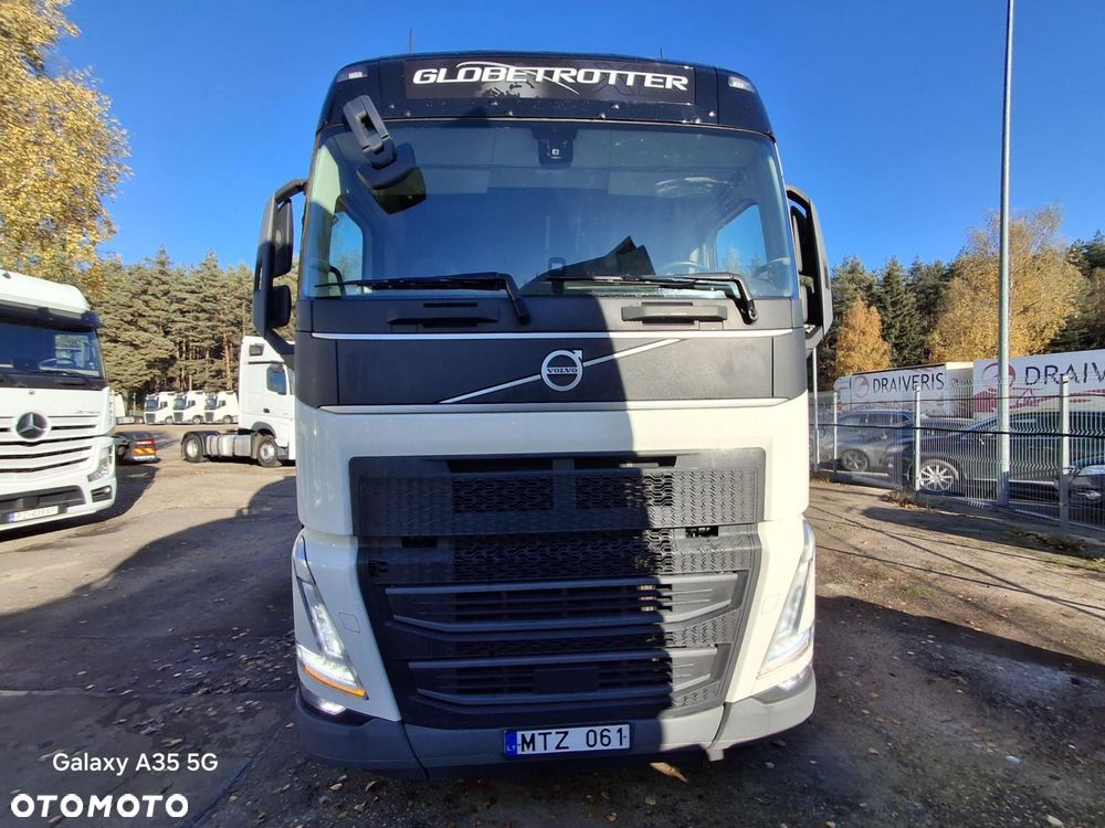 Volvo FH 460 Globetrotter XL i-Save - 1