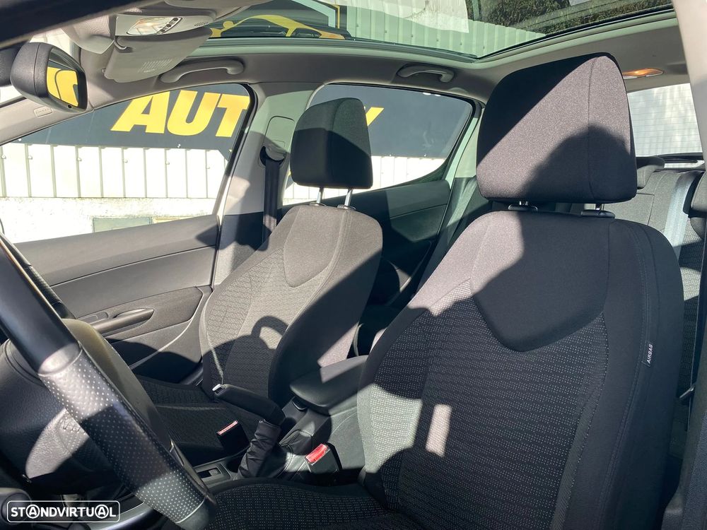 Peugeot 308 1.6 e-HDi Allure CVM6 - 11