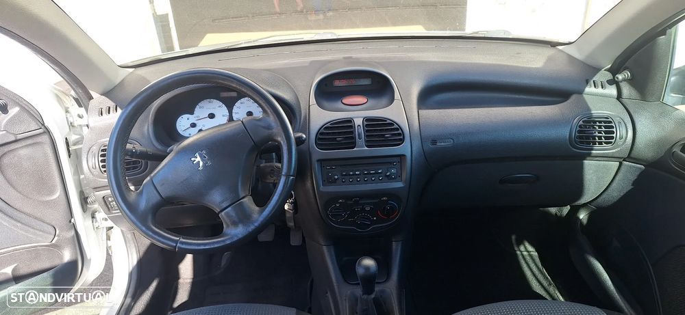 Peugeot 206 - 8