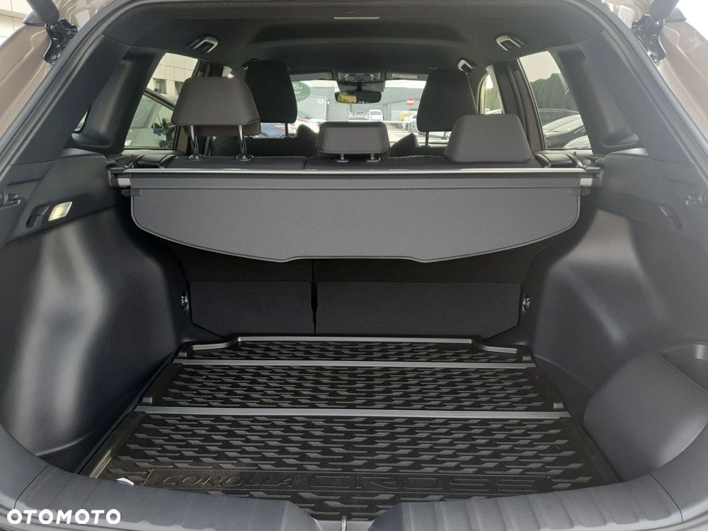 Toyota Corolla Cross 2.0 Hybrid Style - 13