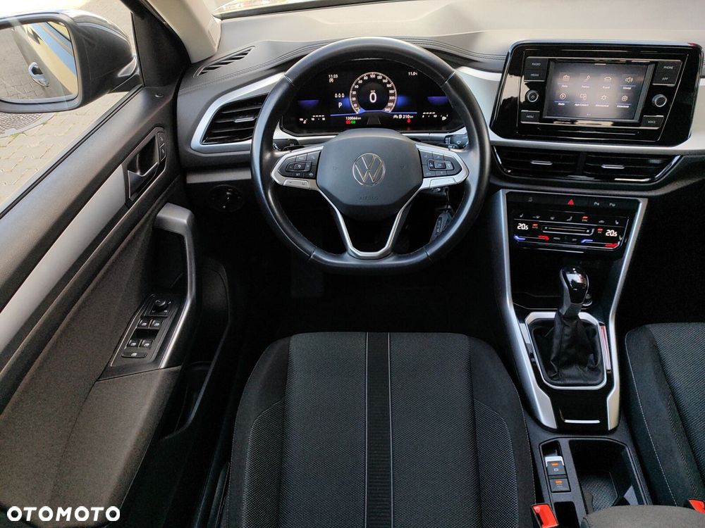 Volkswagen T-Roc - 17