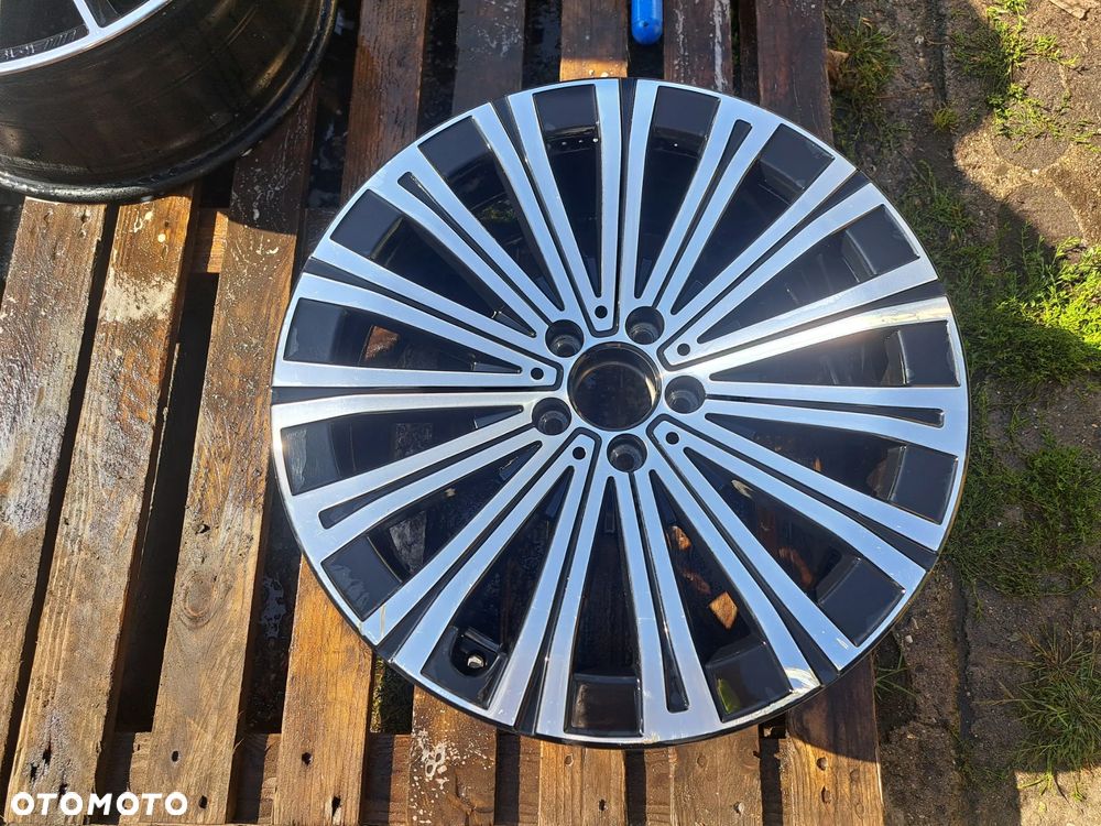 Oryg. Mercedes EQS 297 A297 V297 19 8j et30.5 A2974010500 5640