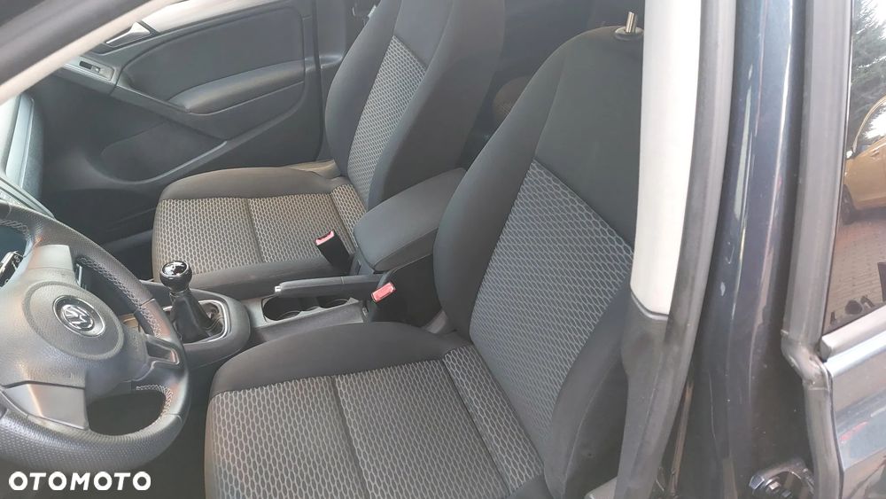 Volkswagen Golf 1.6 Trendline - 31