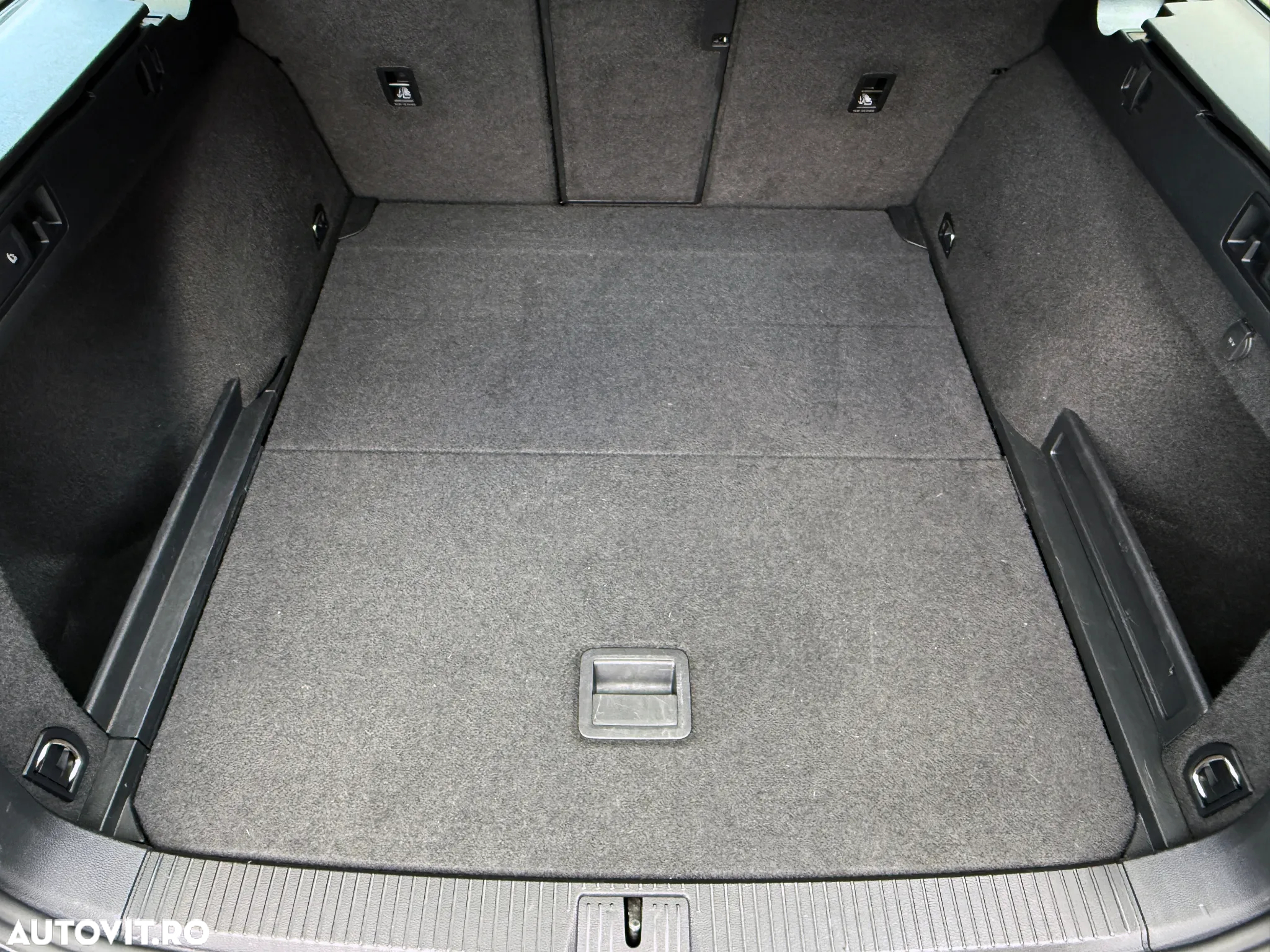 Volkswagen Passat 2.0 TDI SCR Business - 25