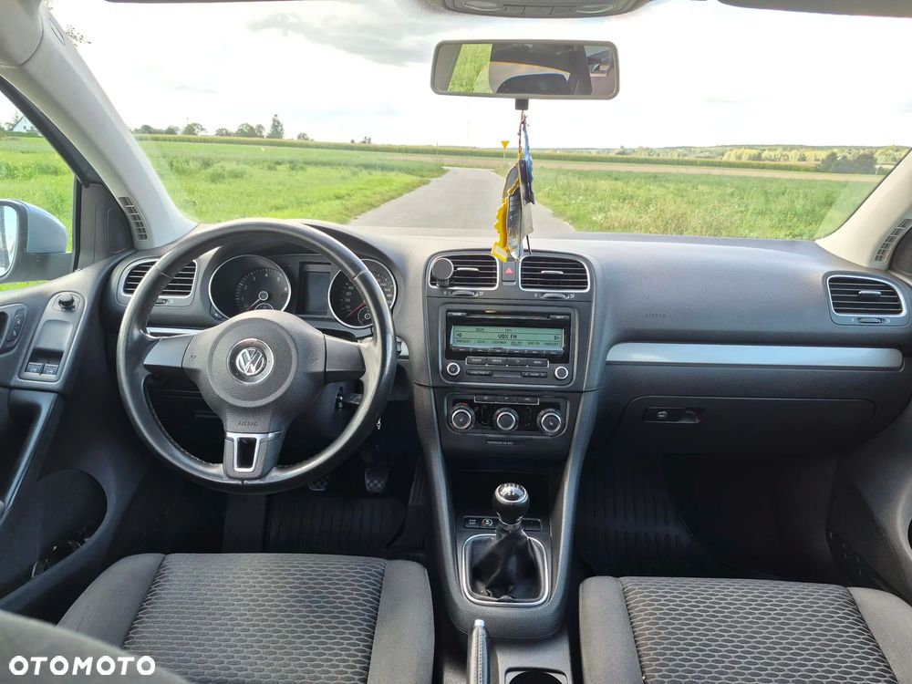 Volkswagen Golf 1.6 Comfortline - 6