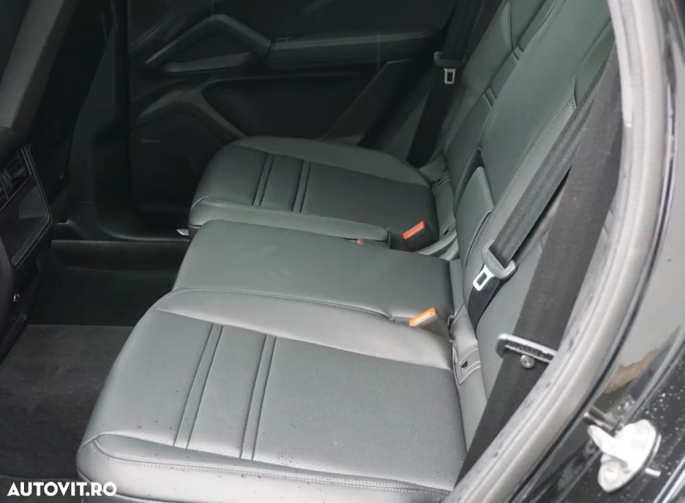 Porsche Cayenne E-Hybrid - 7