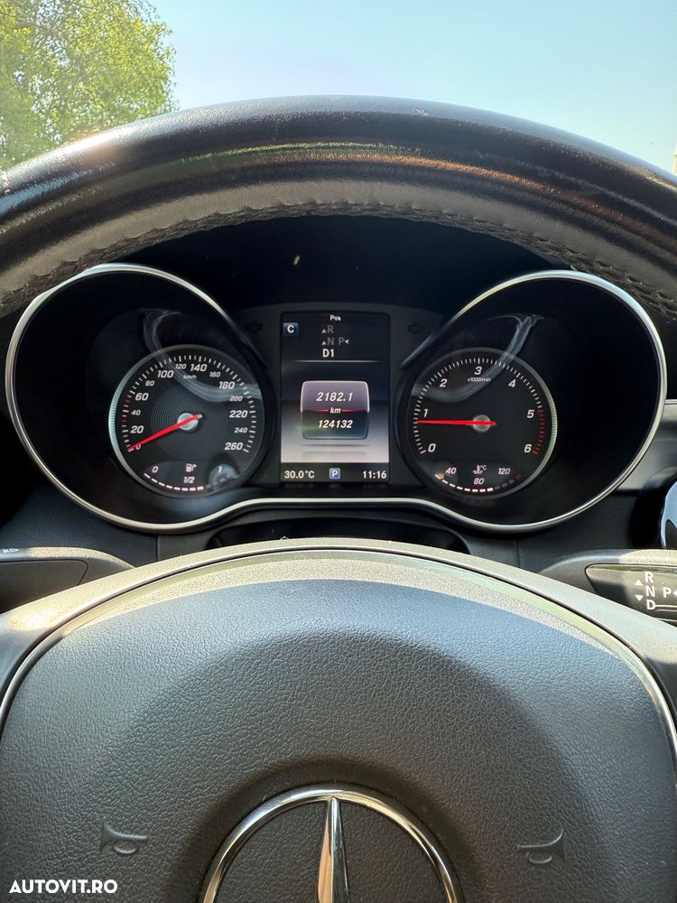 Mercedes-Benz C - 9