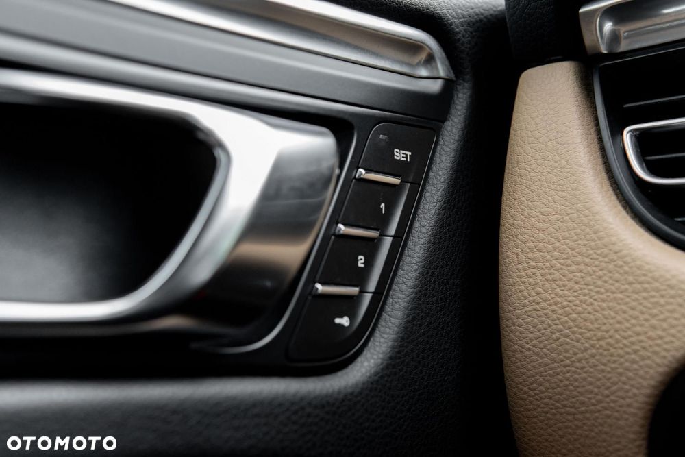 Porsche Macan Standard - 33