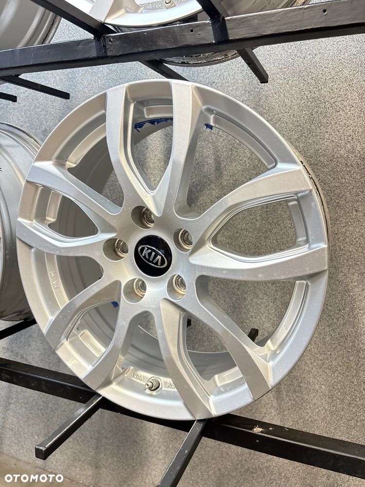 4 Felgi alu. Kia Ceed, Soul, Venga, Optima, Cowers, Sportage,Toyota, Suzuki, Renault, Nissan, mitsubishi, Mazda, 17" +TPMS - 21