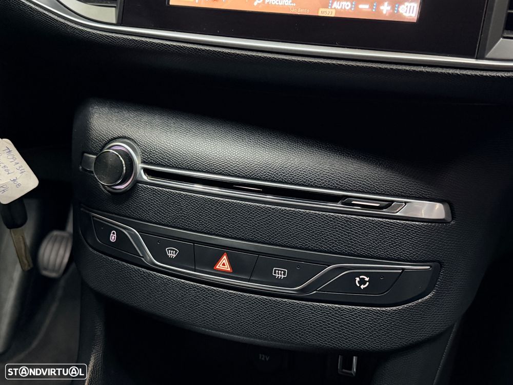 Peugeot 308 SW BlueHDi 120 Stop & Start Business-Line - 23