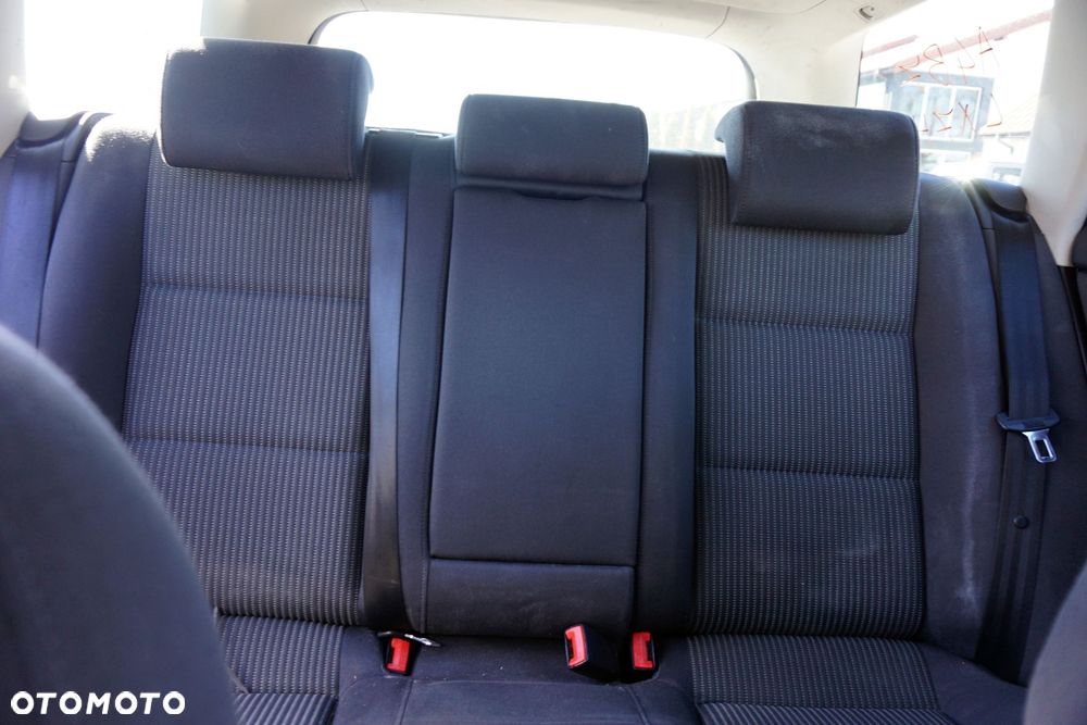AUDI A4 B7 KOMBI 2004 LY7H 1.8 T BFB 163KM HFD SZARY na części - 15