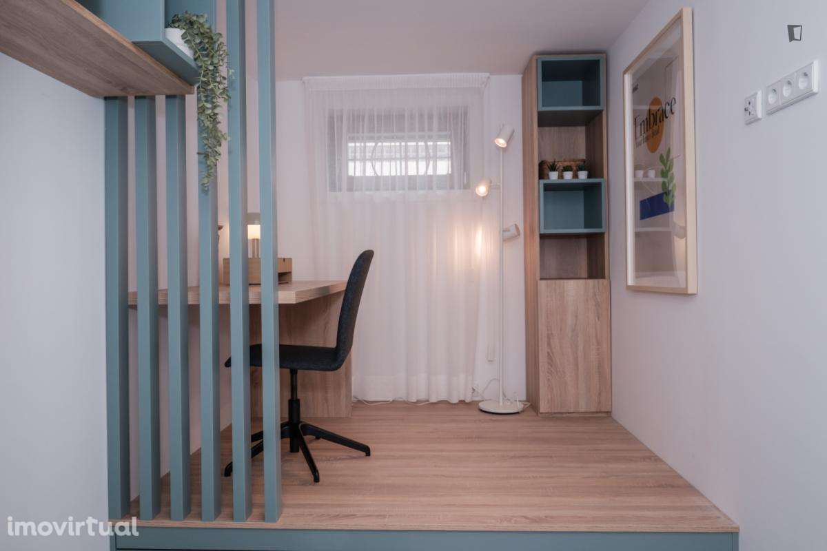 Quarto - localizado em Paranhos Porto - Grande imagem: 3/30