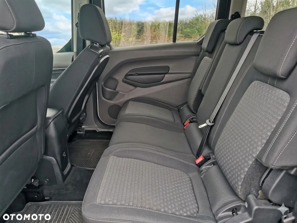 Ford Tourneo Connect - 6