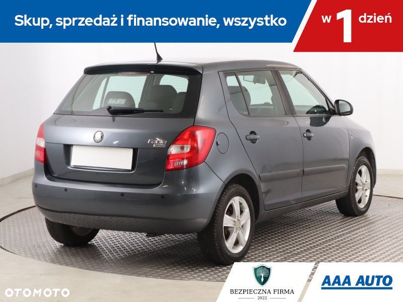 Skoda Fabia - 6