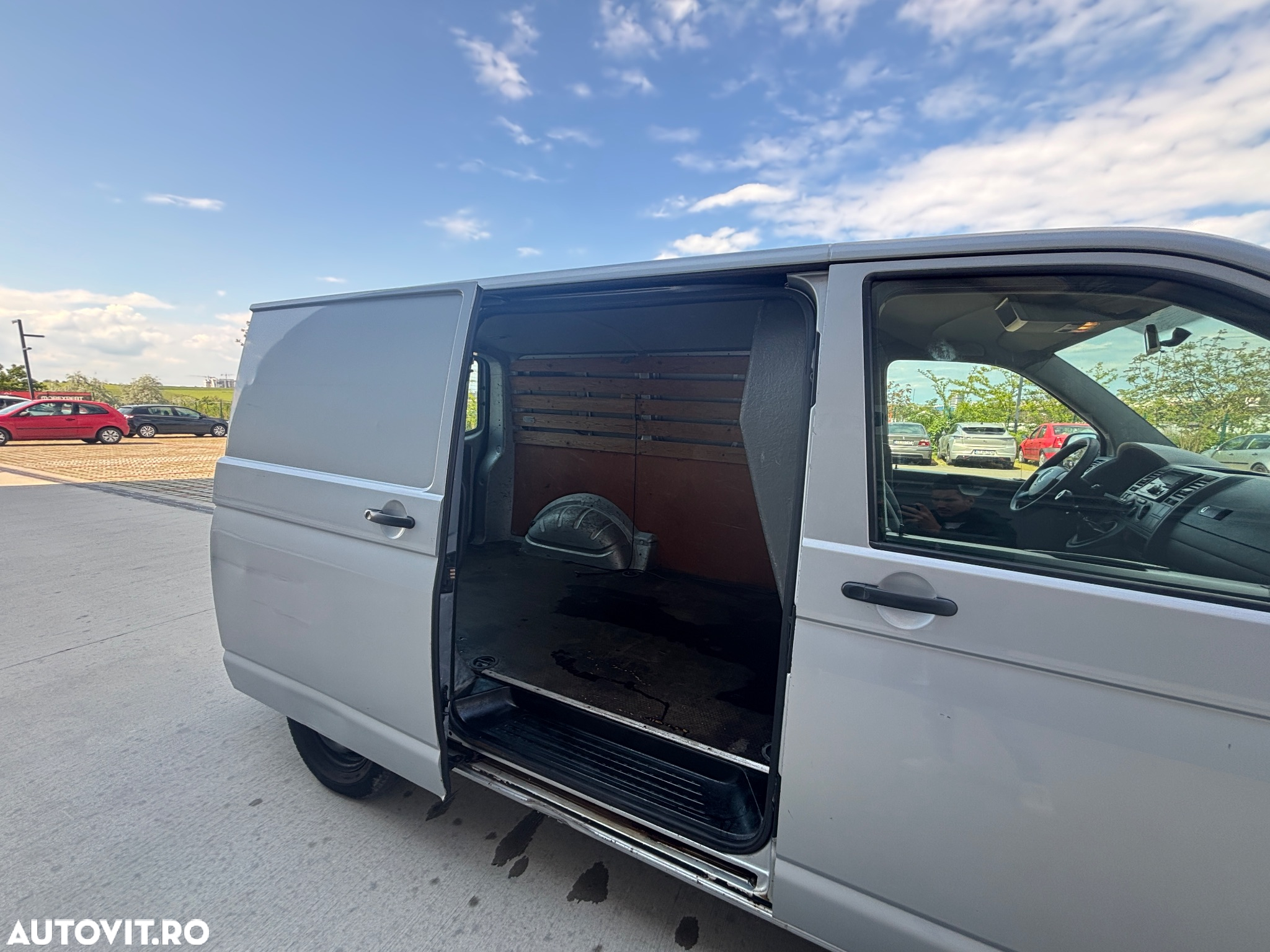 Volkswagen Transporter - 10