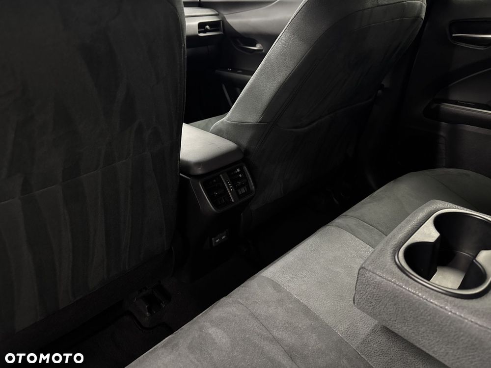 Lexus UX 250h GPF Business 2WD - 12