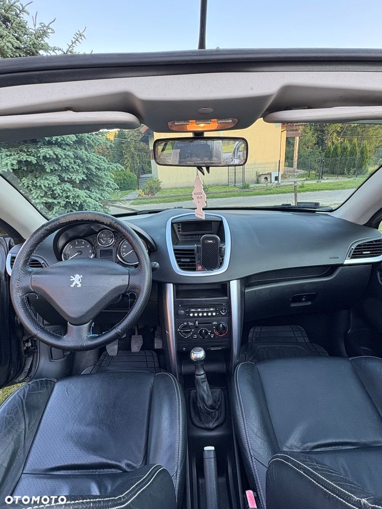 Peugeot 207 CC - 13