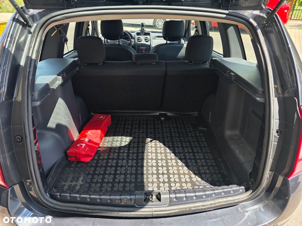 Dacia Duster 1.6 Laureate Euro5 - 24