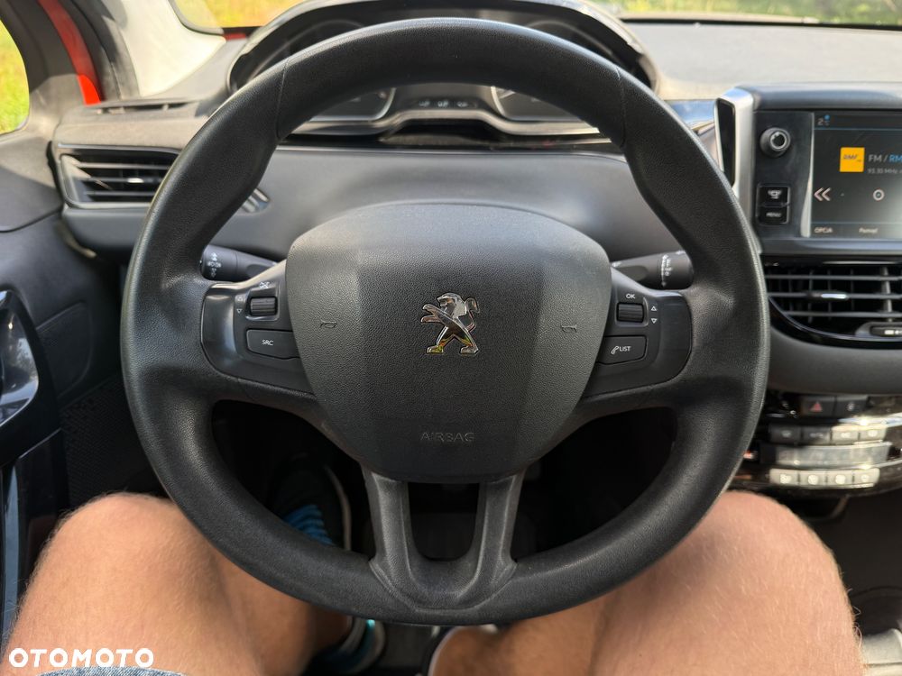 Peugeot 208 Blue-HDi 100 Stop&Start Active - 11