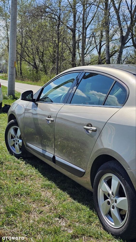 Renault Fluence 1.6 16V Expression - 4