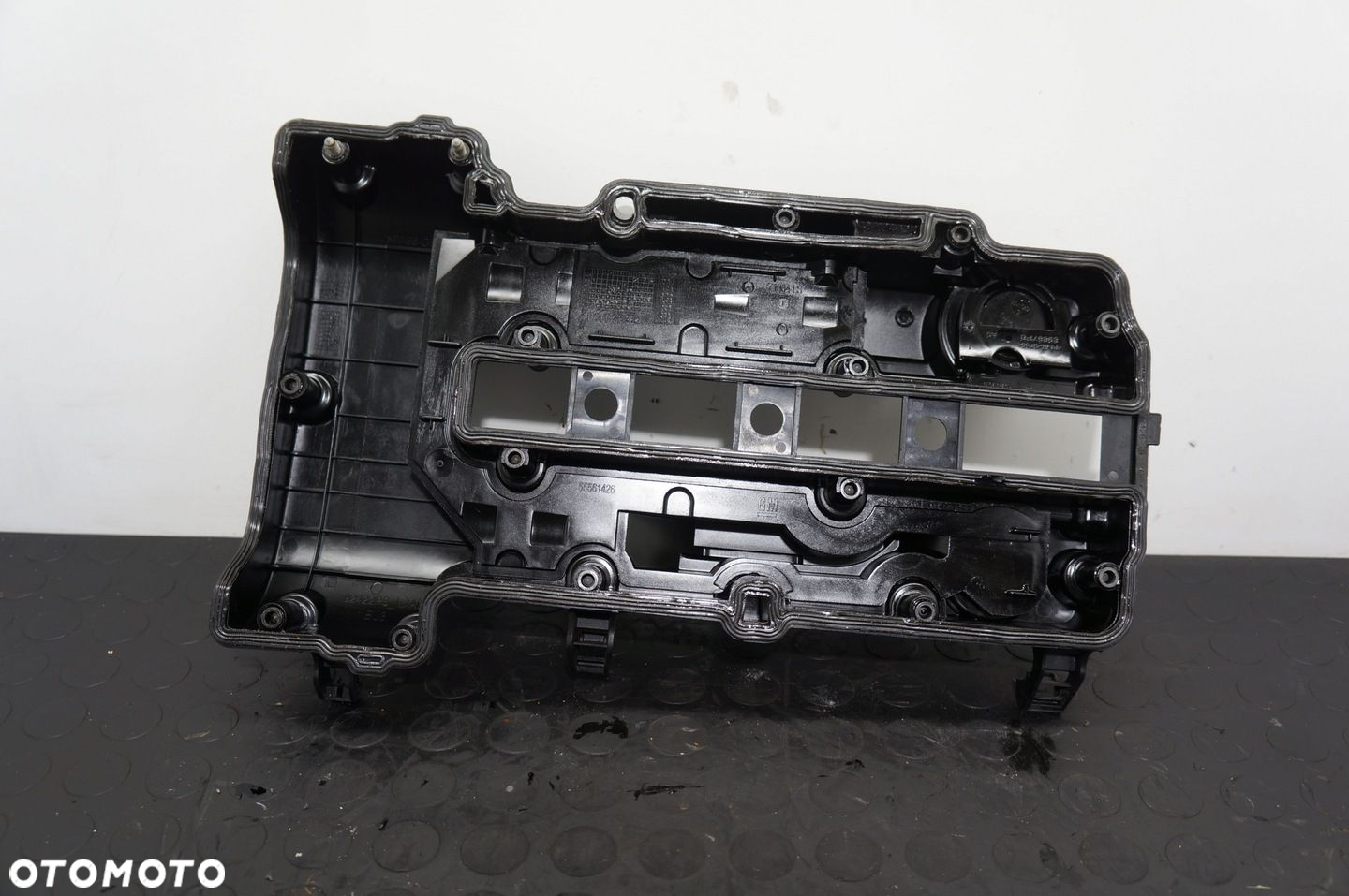 POKRYWA ZAWORÓW OPEL AMPERA VOLT AVEO ASTRA 1.2 1,4T 55561426 25198498 - 5