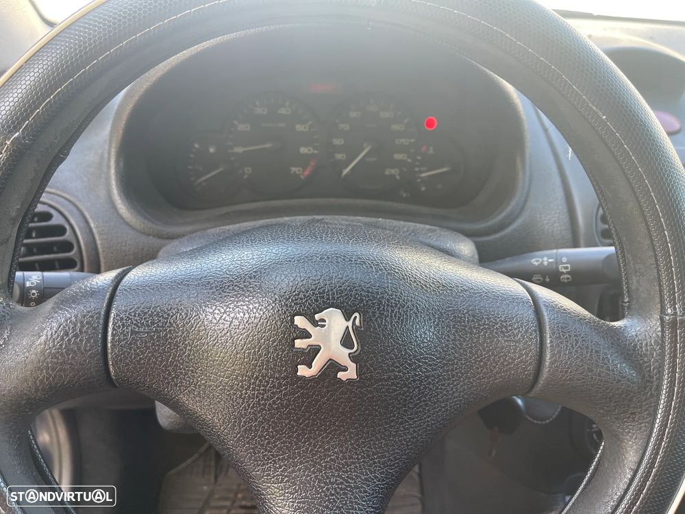 Peugeot 206 1.1 XR - 9
