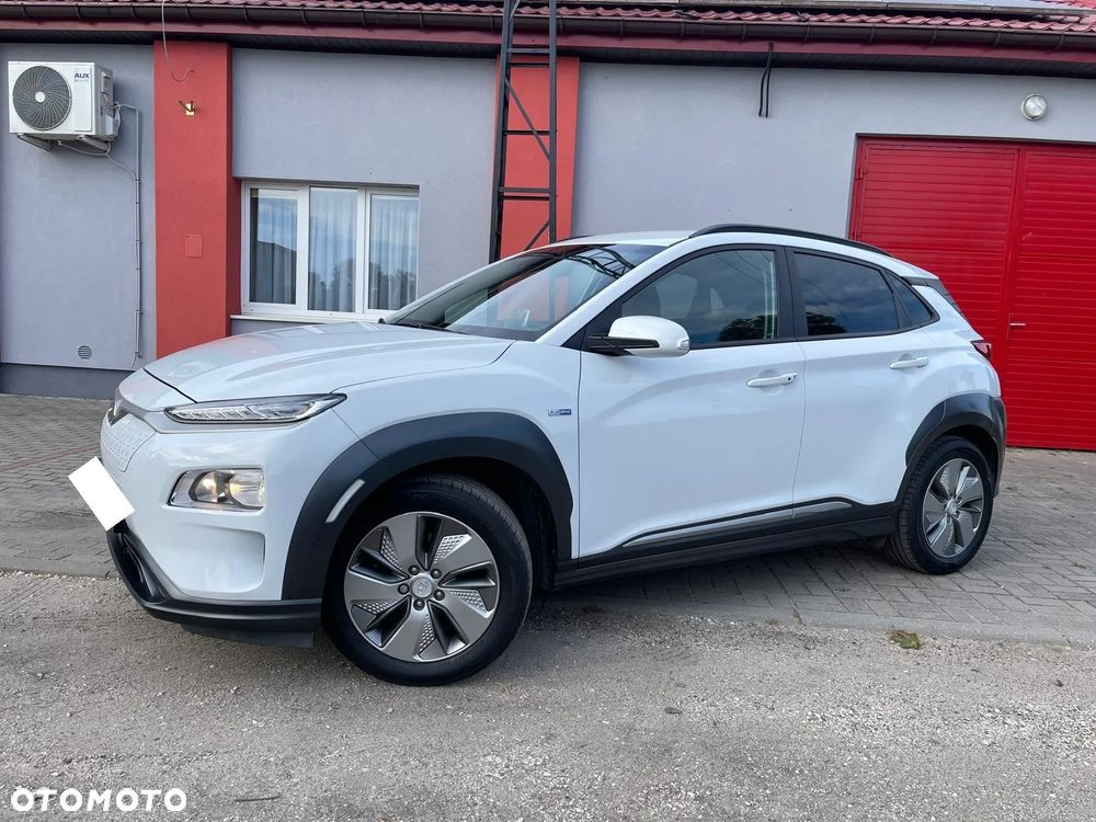 Hyundai Kona 64kWh Premium - 3