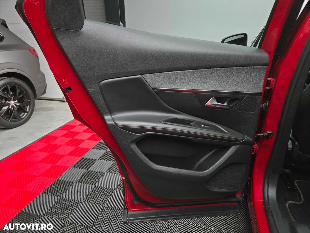 Peugeot 3008 1.5 BlueHDI S&S EAT8 GT-Line - 25