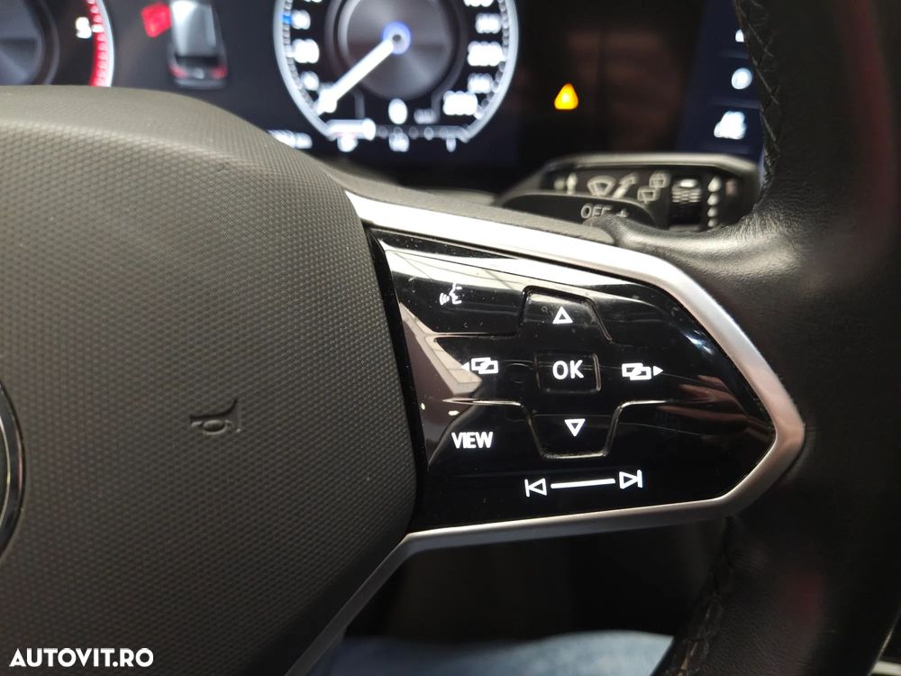 Volkswagen Touareg V6 TDI 4MOTION Elegance - 23