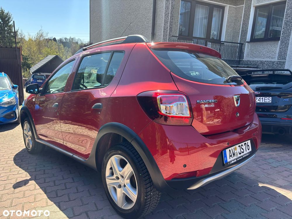 Dacia Sandero TCe 90 S&S Celebration - 3