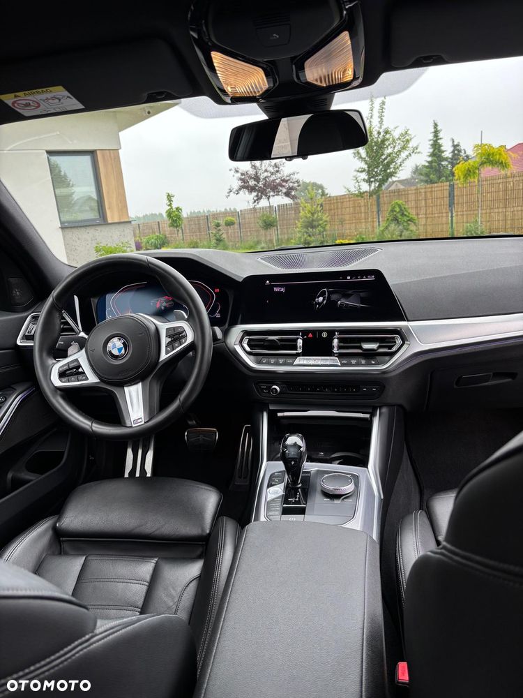 BMW Seria 3 320d xDrive Sport - 13