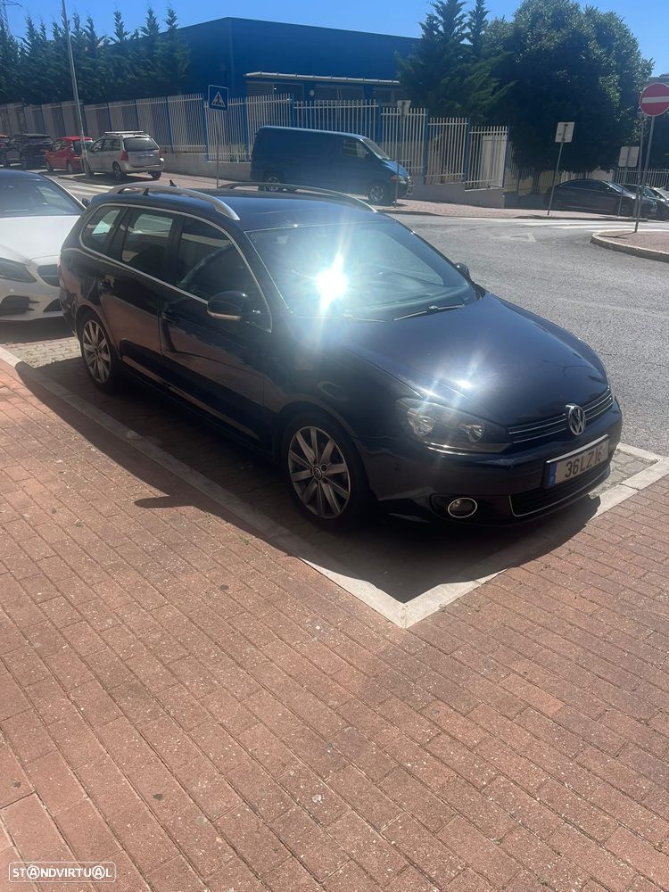 VW Golf Variant 1.6 TDi Confortline DSG - 2