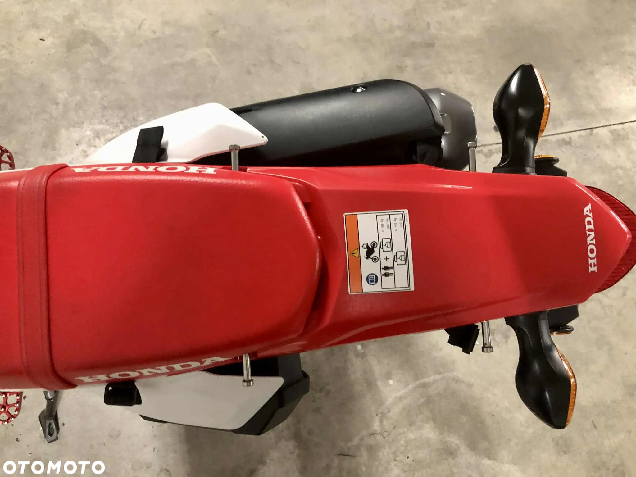 Honda CRF - 7