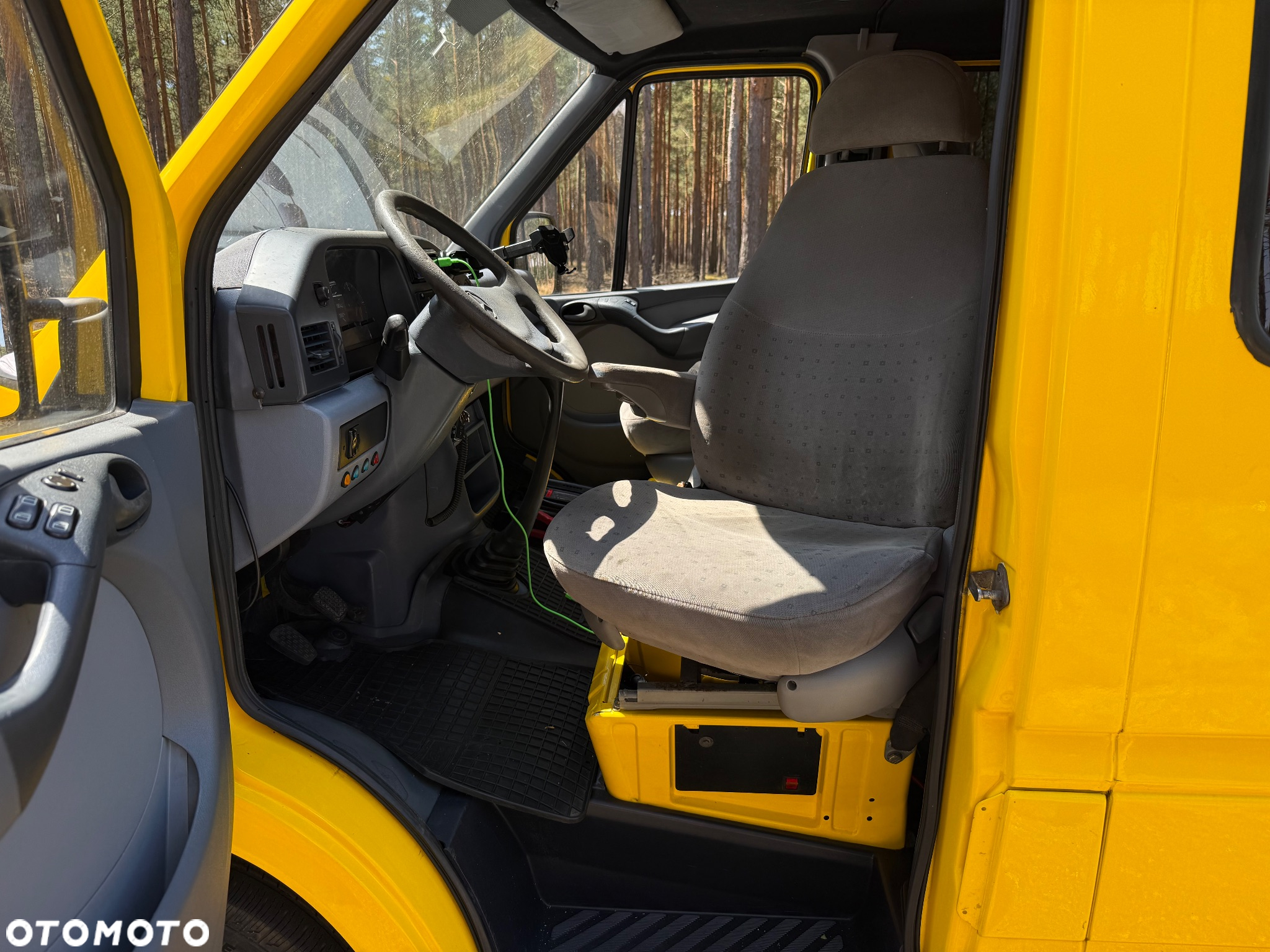 Mercedes-Benz Sprinter - 12