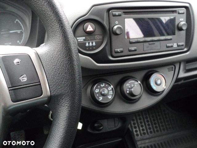 Toyota Yaris - 9