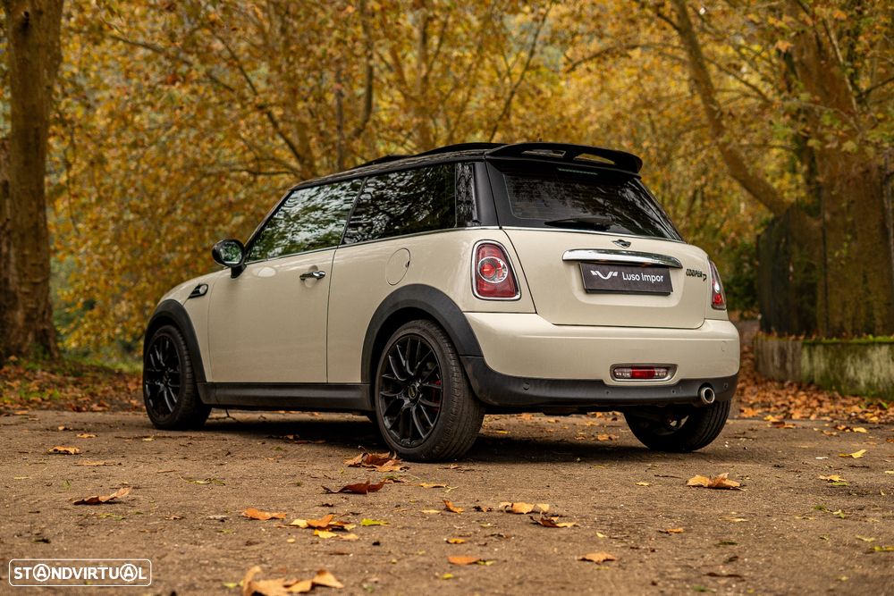 MINI 3 Portas Cooper D - 4