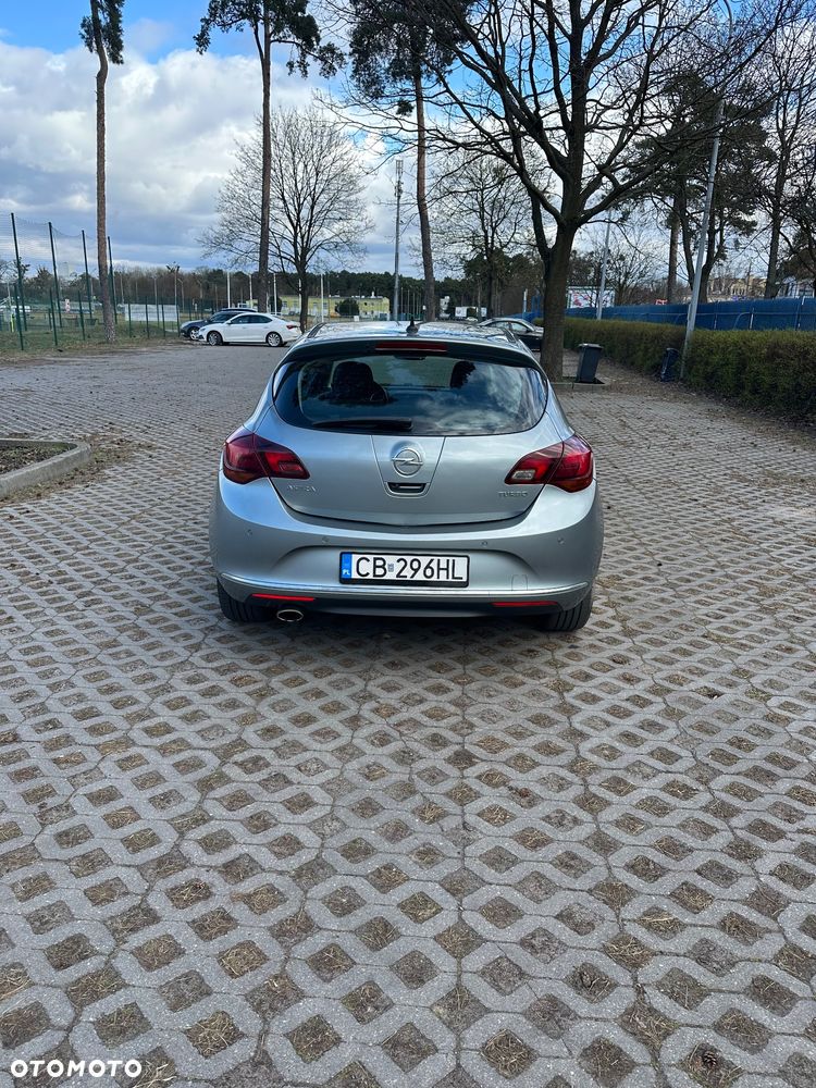 Opel Astra 1.4 T Cosmo - 15