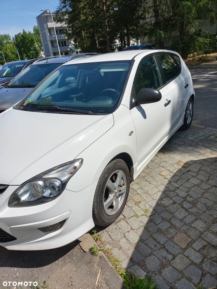 Hyundai i30 1.4 Base + World Cup - 5