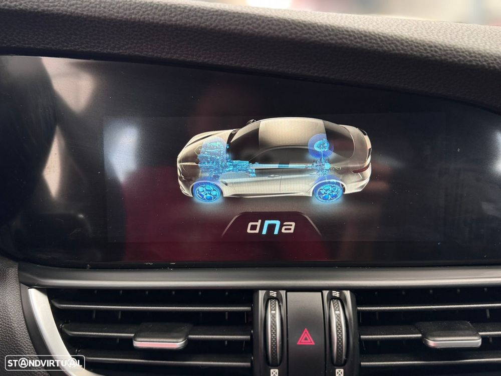 Alfa Romeo Giulia 2.2 Diesel AT8-Q4 Super - 58