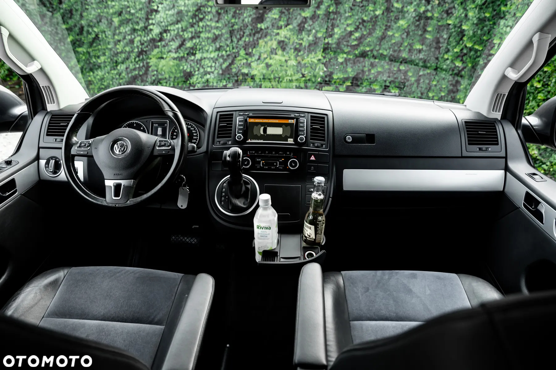 Volkswagen Multivan - 25