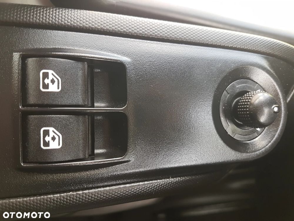 Iveco DAILY KONTENER NISKOPODŁOGOWY 4,43x2,23x2,42 SKLEP FOODTRUCK BAR KLIMA KONIOWÓZ KAMPER - 9