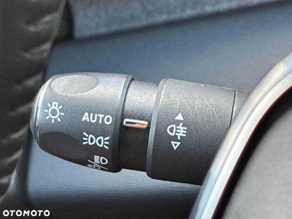 Peugeot 308 1.5 BlueHDi Allure S&S - 21