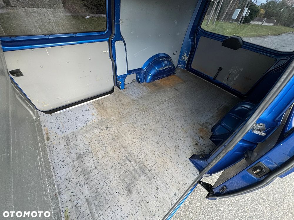 Volkswagen Transporter * T5 * Long / L2H1 * 1.9 / 102KM * - 21