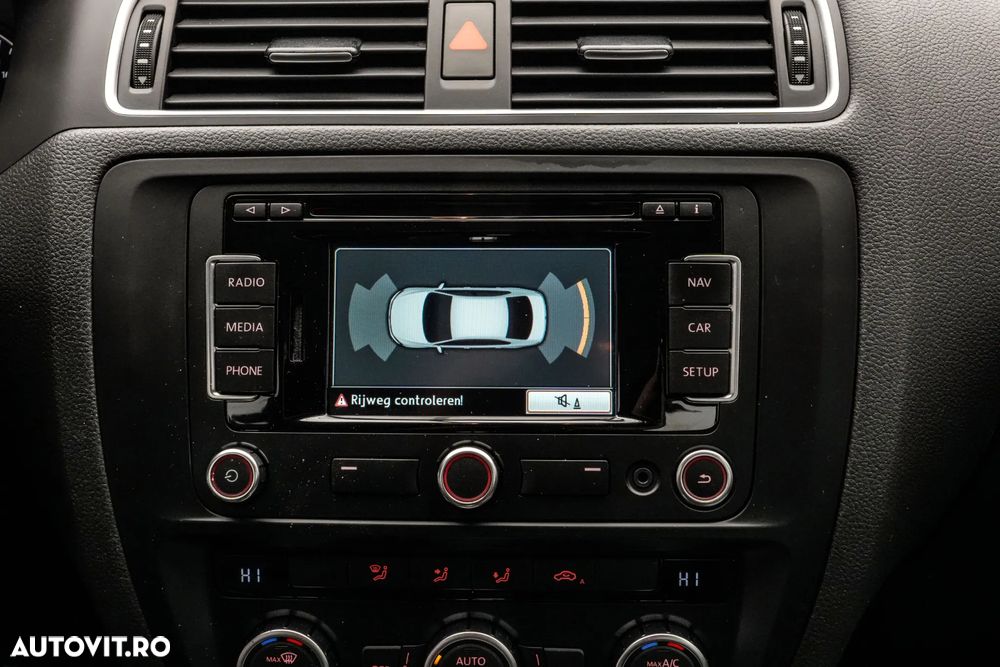 Volkswagen Jetta - 21