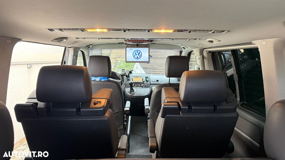 Volkswagen Multivan - 17