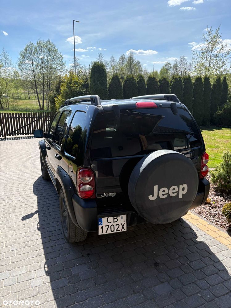Jeep Liberty - 3