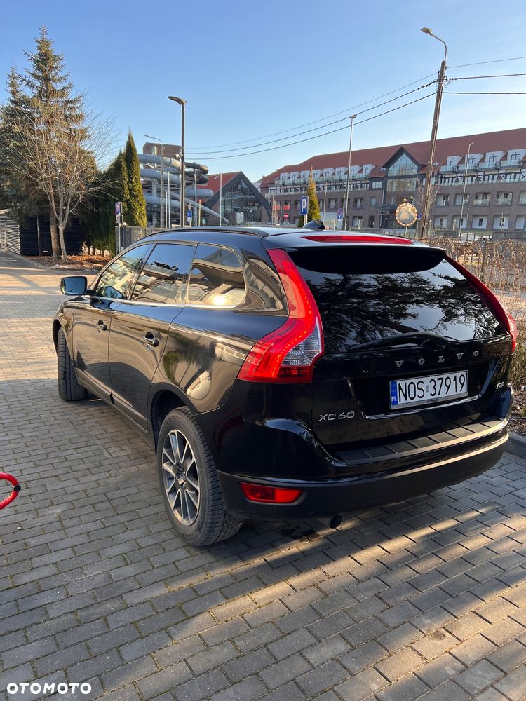 Volvo XC 60 D3 Momentum - 3